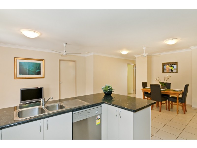 65 William Hickey Street, Redlynch QLD 4870