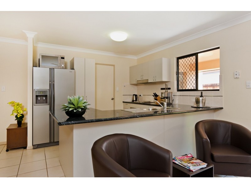 65 William Hickey Street, Redlynch QLD 4870