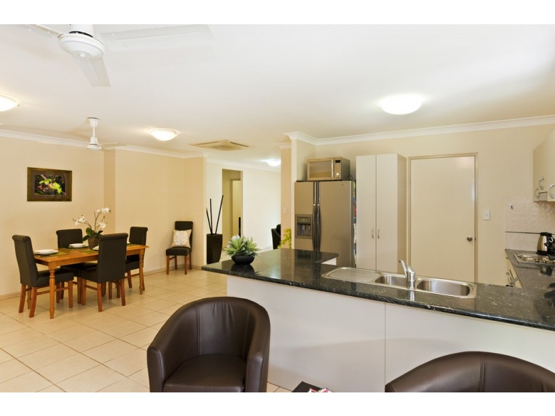 65 William Hickey Street, Redlynch QLD 4870