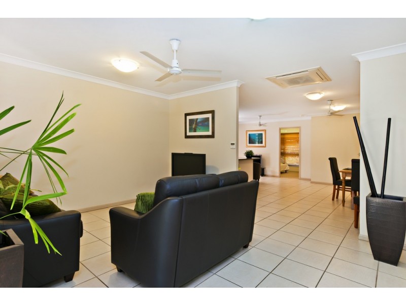 65 William Hickey Street, Redlynch QLD 4870