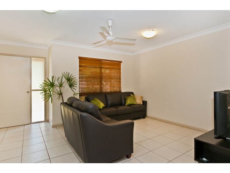 65 William Hickey Street, Redlynch QLD 4870