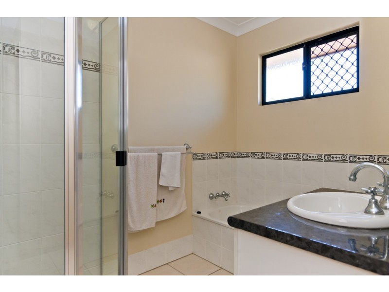 65 William Hickey Street, Redlynch QLD 4870