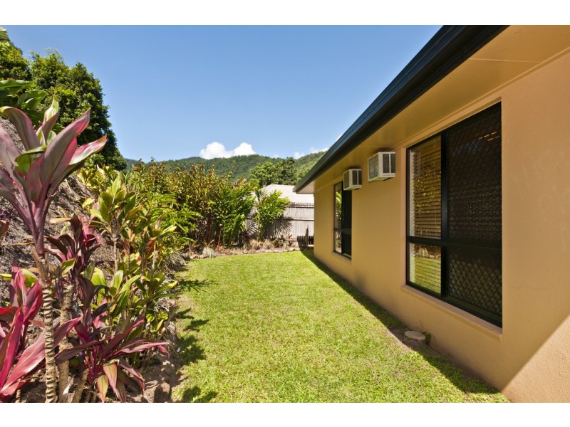 65 William Hickey Street, Redlynch QLD 4870