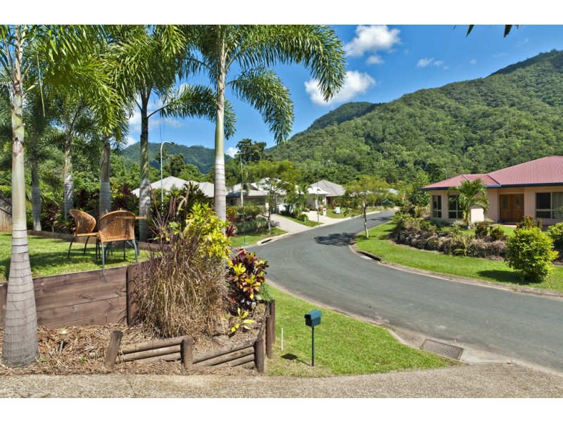 65 William Hickey Street, Redlynch QLD 4870