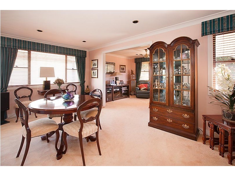 4 Robert Street, Willoughby NSW 2068