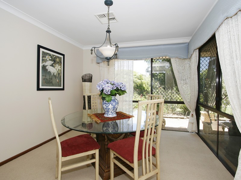 215 Boomerang Road, Oldbury WA 6121