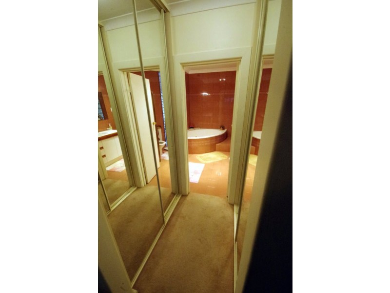 11 Liberty Avenue, North Haven SA 5018