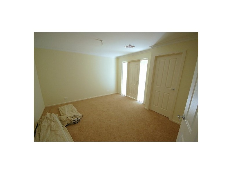 6 Pike Avenue, Mawson Lakes SA 5095