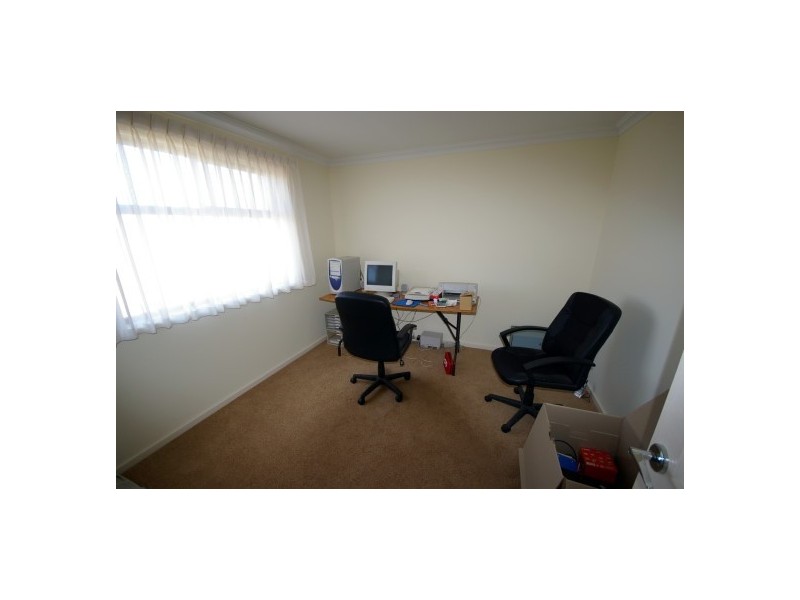 6 Pike Avenue, Mawson Lakes SA 5095