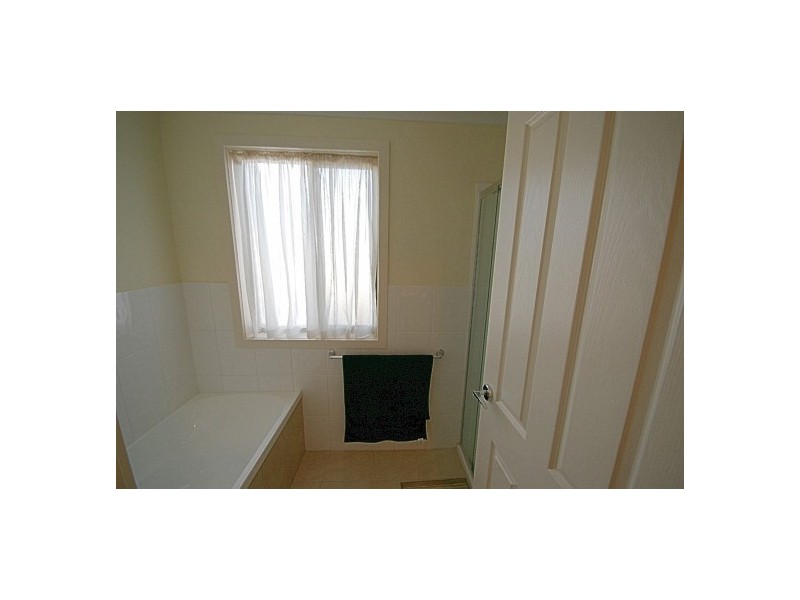 6 Pike Avenue, Mawson Lakes SA 5095