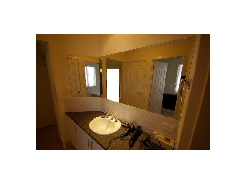 6 Pike Avenue, Mawson Lakes SA 5095