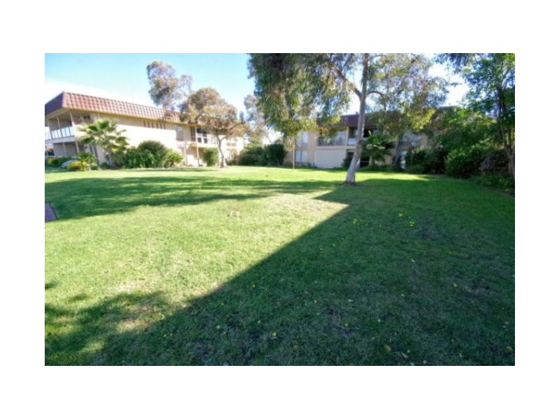 24/70 Military Road, Tennyson SA 5022