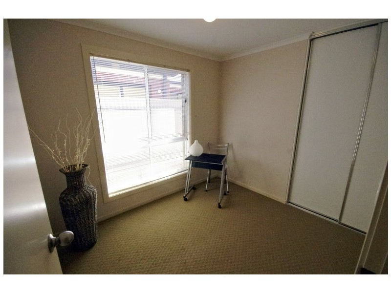 73A Moldavia Walk, Osborne SA 5017