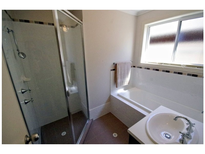 73A Moldavia Walk, Osborne SA 5017