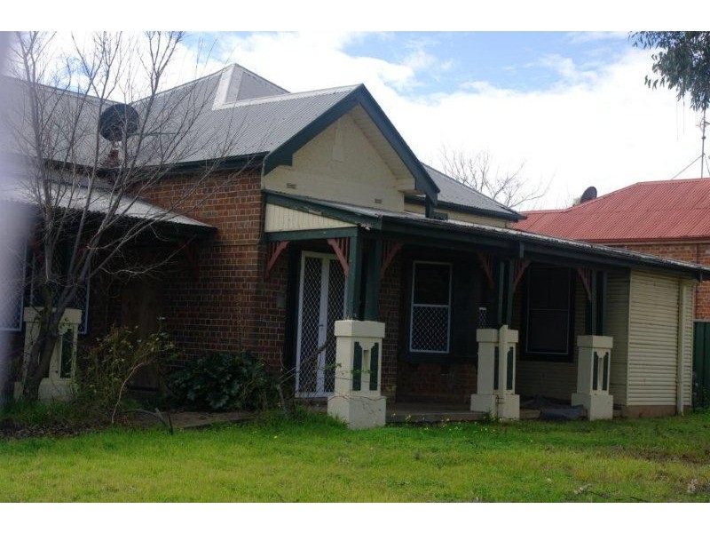 94 Warne Street, Wellington NSW 2820