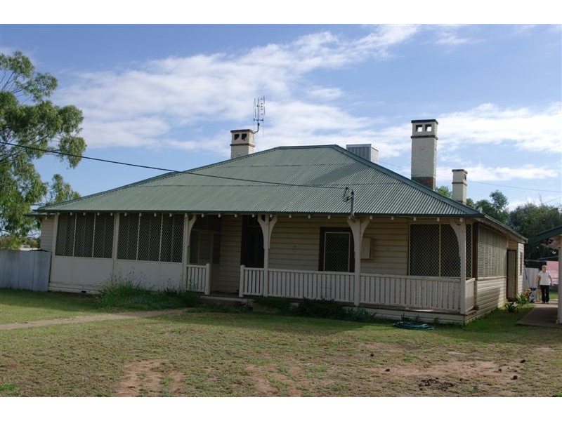 9-13 CLYDE STREET, Nevertire NSW 2831