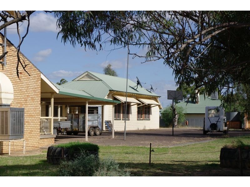 9-13 CLYDE STREET, Nevertire NSW 2831