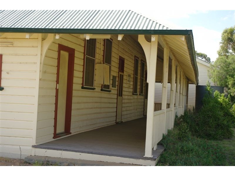 9-13 CLYDE STREET, Nevertire NSW 2831