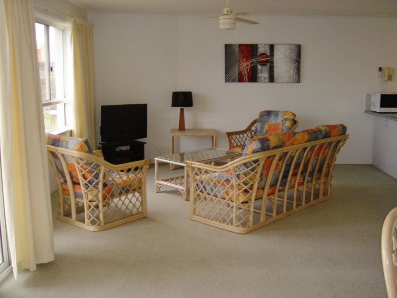 10 Beach Parade, Cotton Tree QLD 4558