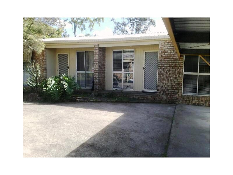 4/2 Sunhaven Court, Nambour QLD 4560