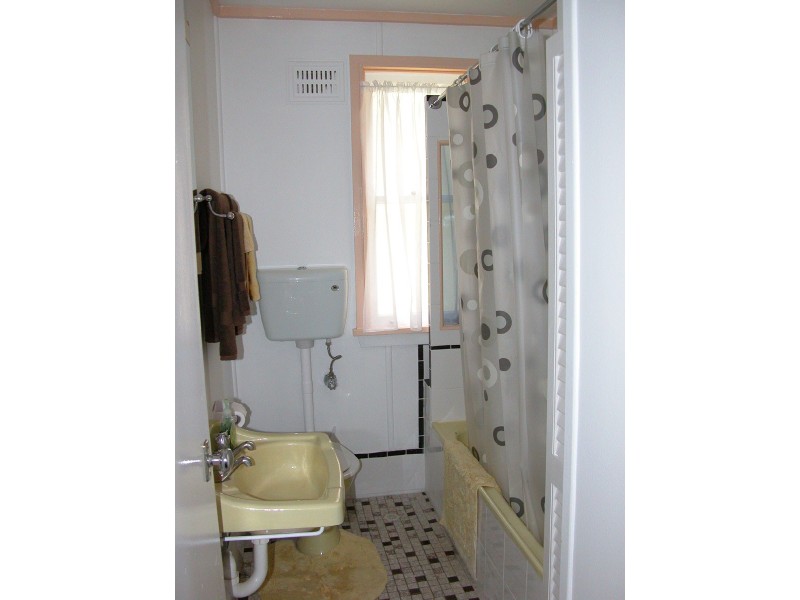 6 Allen Street, Wingham NSW 2429