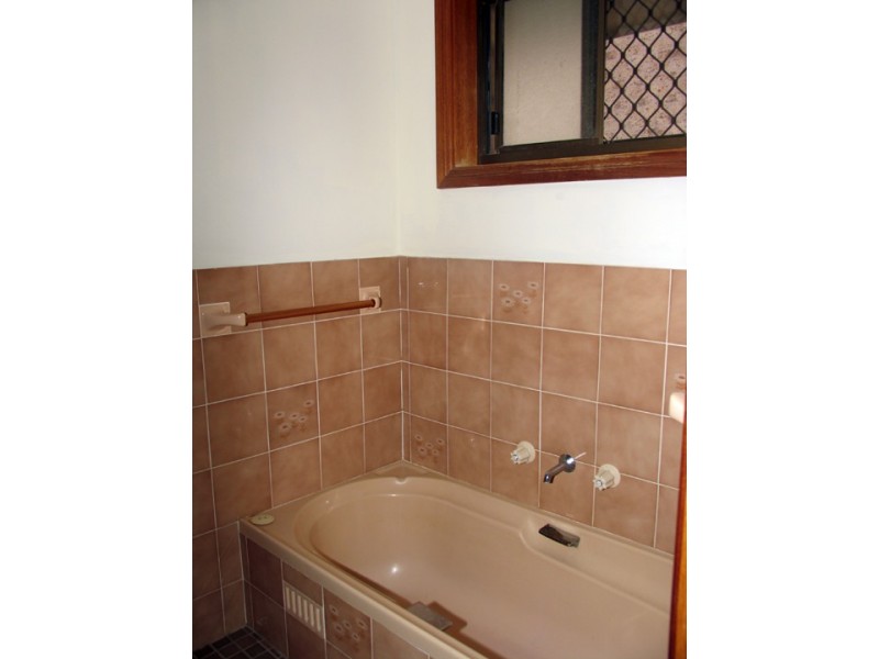 13 Flinders Street, Taree NSW 2430