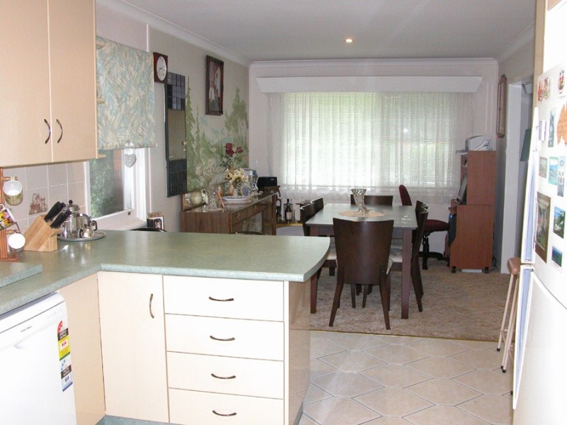 64 Bayview Crescent, Taree NSW 2430