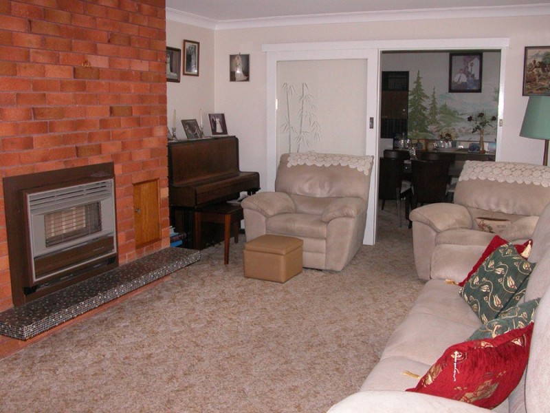 64 Bayview Crescent, Taree NSW 2430