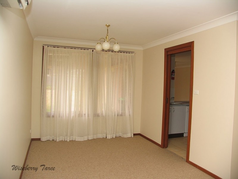 12 Molong Road, Old Bar NSW 2430