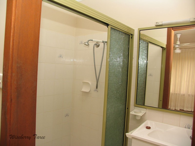 12 Molong Road, Old Bar NSW 2430