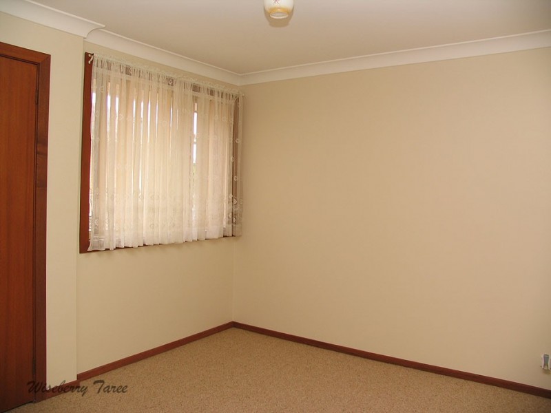 12 Molong Road, Old Bar NSW 2430