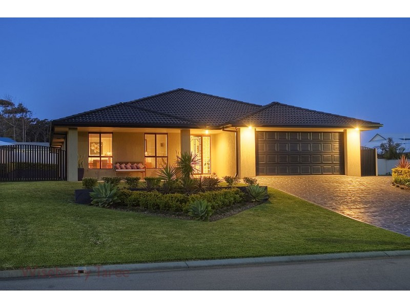 25 Shantull Drive, Wallabi Point NSW 2430