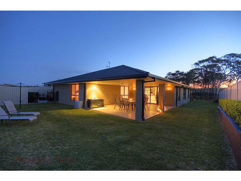 25 Shantull Drive, Wallabi Point NSW 2430