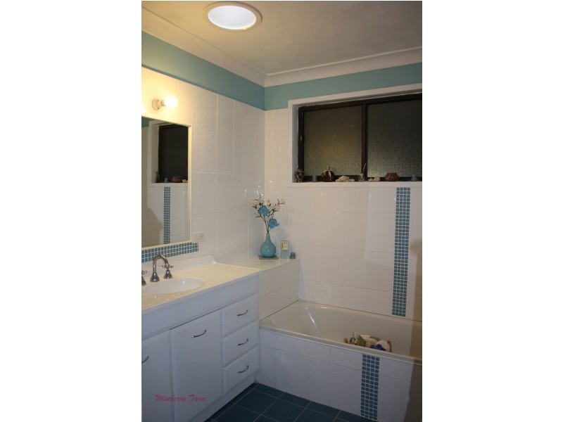 5 Kurrajong Crescent, Taree NSW 2430