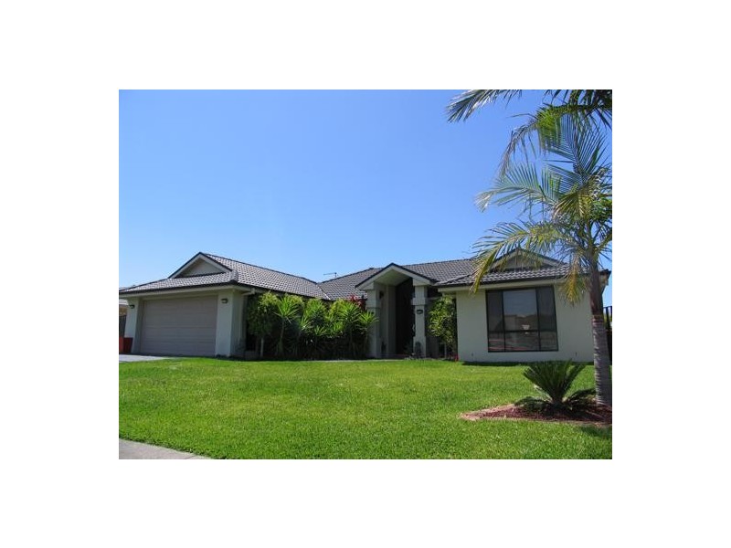 7 Bluehaven Drive, Old Bar NSW 2430