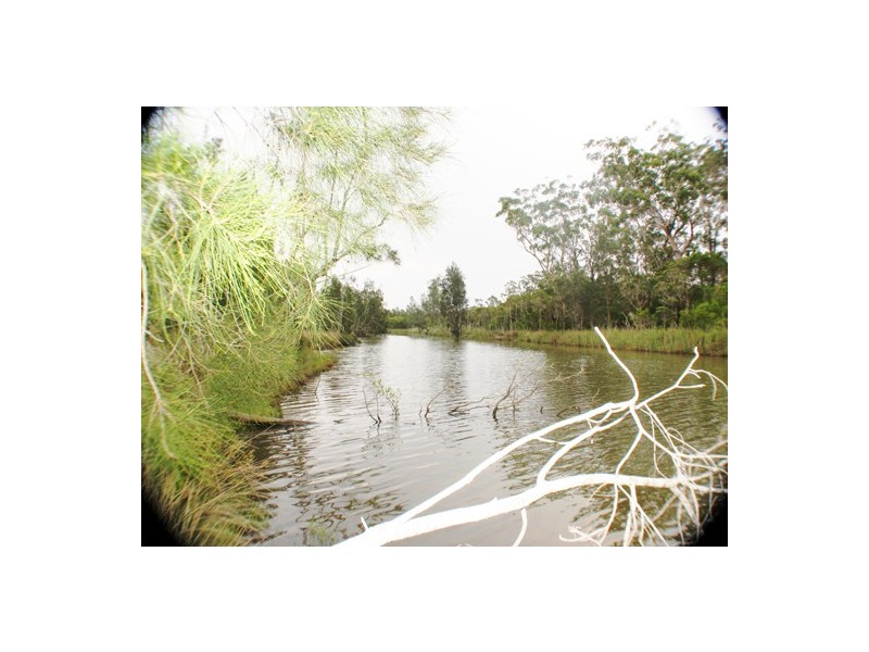 555 Follies Road, Old Bar NSW 2430