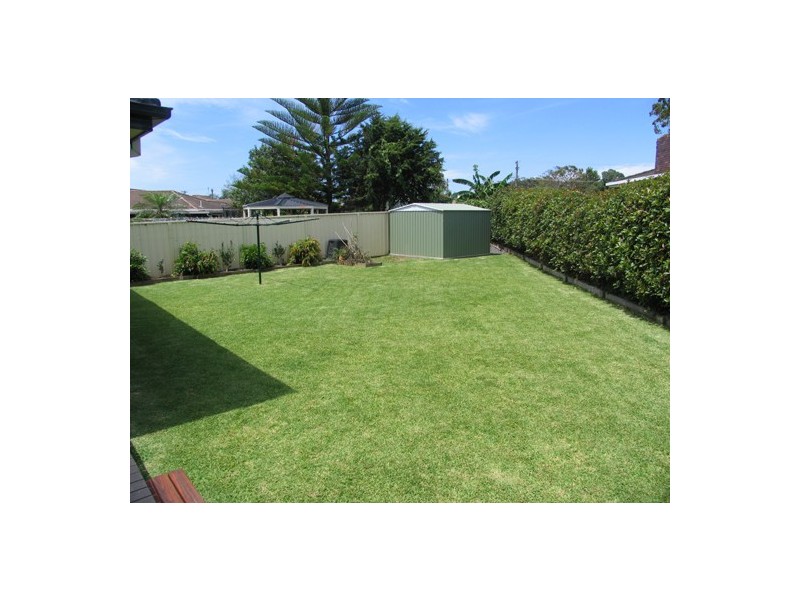 30 Mistrall Place, Old Bar NSW 2430