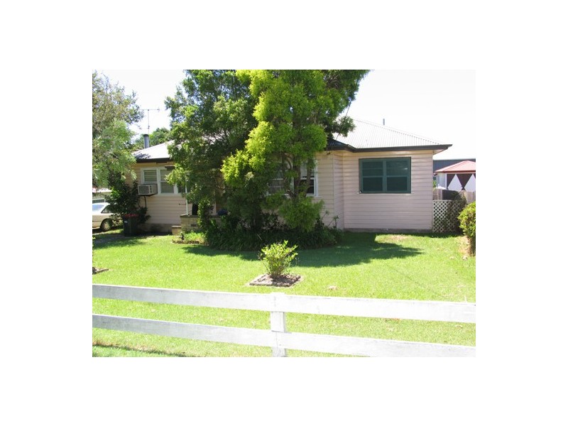 37 Bruntnell Street, Taree NSW 2430