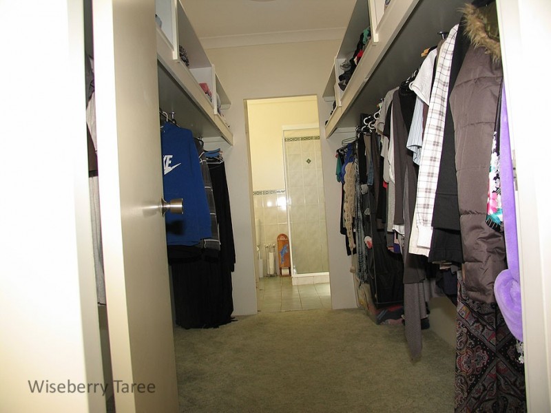3 Seasound Close, Old Bar NSW 2430