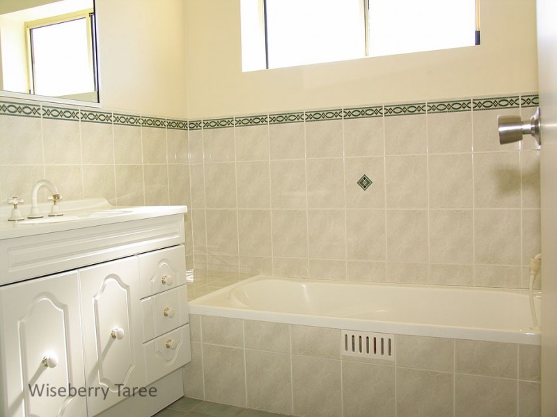 3 Seasound Close, Old Bar NSW 2430
