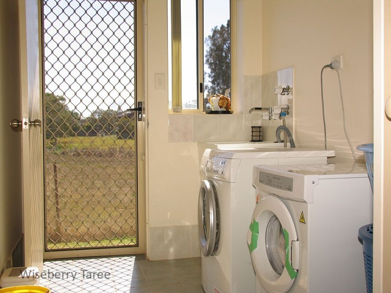 3 Seasound Close, Old Bar NSW 2430