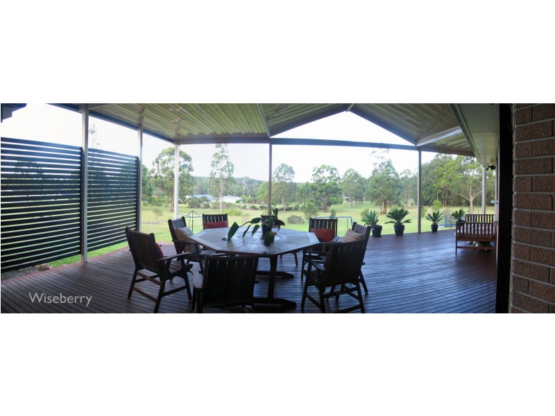 17 Jonell Heights, Pampoolah NSW 2430