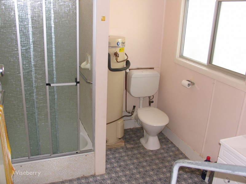 19 Railway Parade, Taree NSW 2430