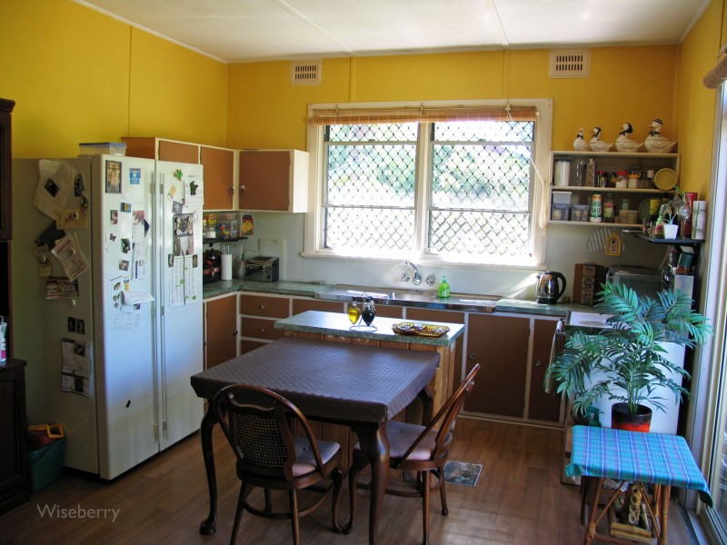 16 Campbell Street, Taree NSW 2430