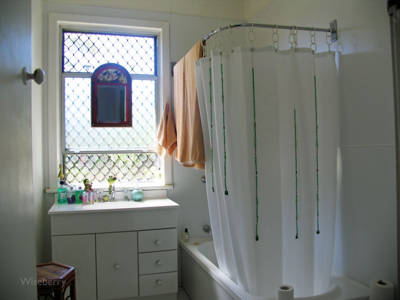 16 Campbell Street, Taree NSW 2430