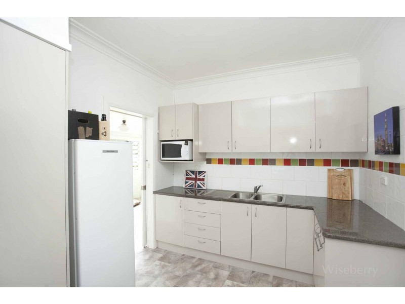 1 Bahtoo Parade, Taree NSW 2430