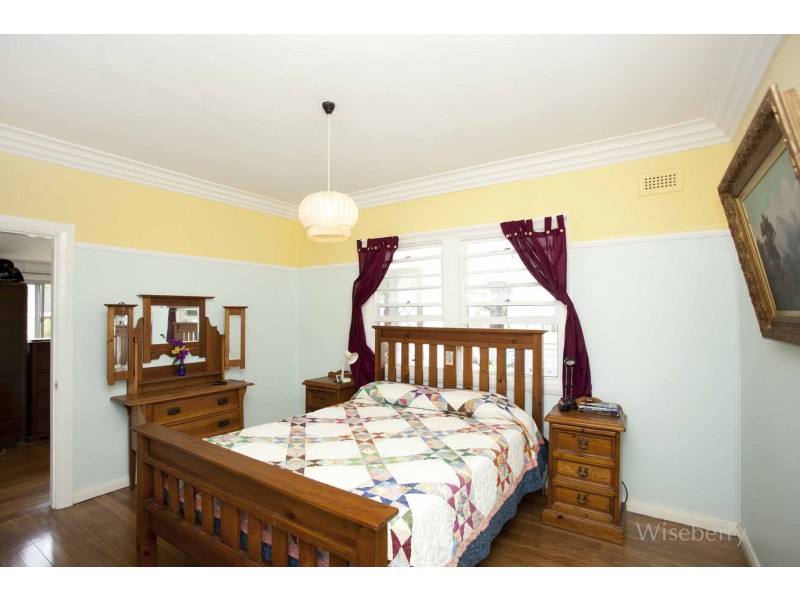 1 Bahtoo Parade, Taree NSW 2430