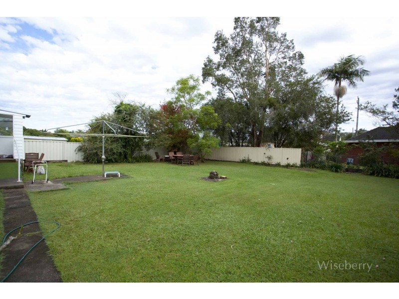 1 Bahtoo Parade, Taree NSW 2430