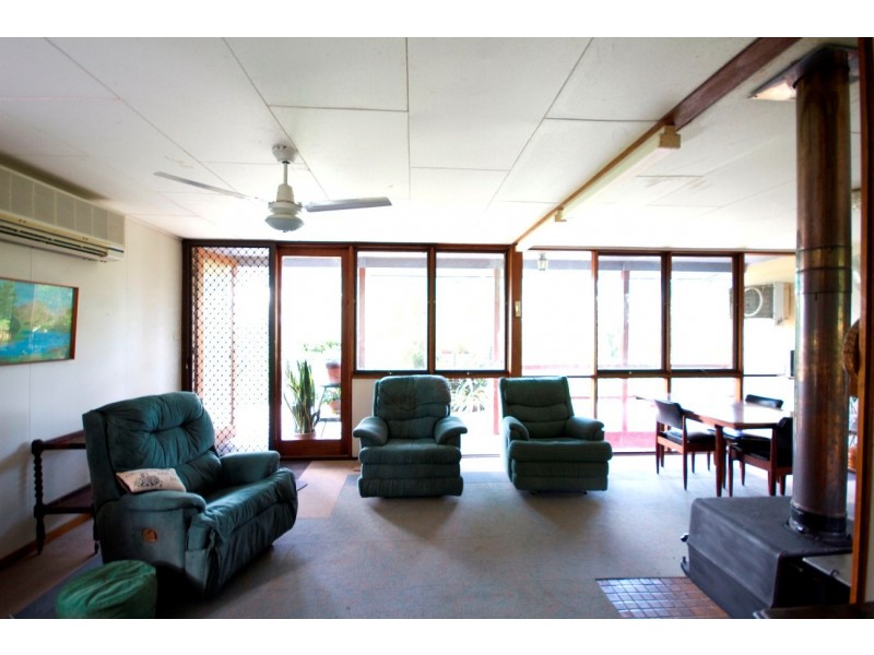 1 Washington Street, Tinonee NSW 2430