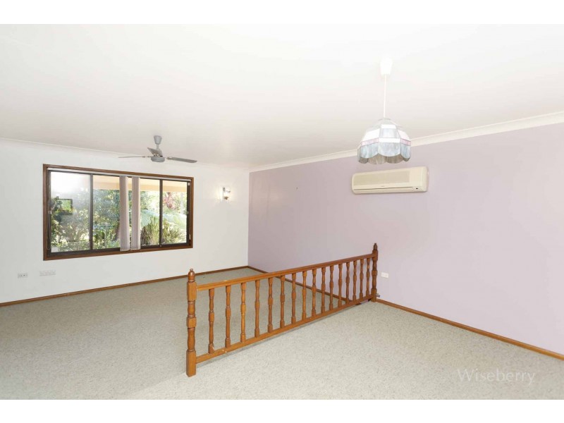 128 Old Bar Road, Old Bar NSW 2430